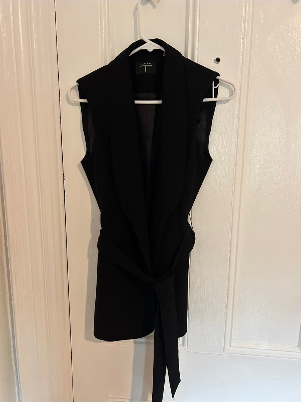 Tahari Black Sleeveless Belted Blazer